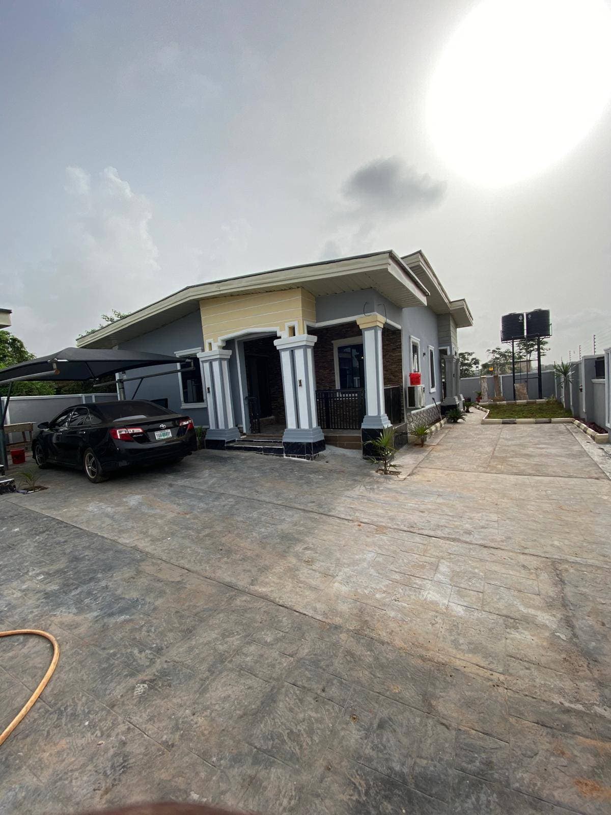 5 bedroom bungalow